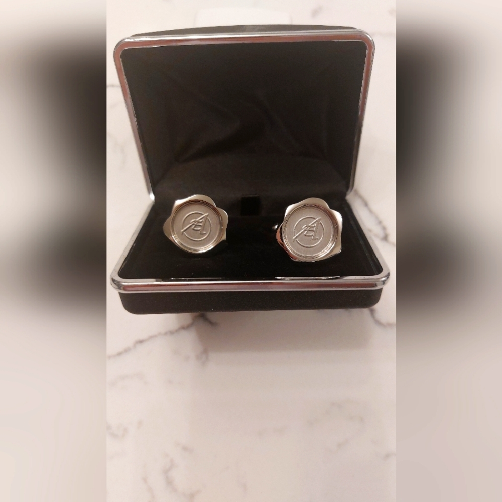 Cuff links